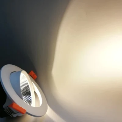 Luz branca redonda ajustável Alunimun de plástico 3000K 8W 15W 490lm 110lm LED embutida embutida